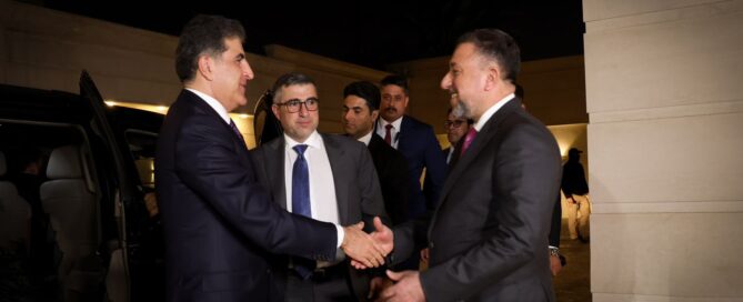 الشيخ خميس الخنجر يستقبل الرئيس نيجرفان بارزاني ببغداد لبحث تمرير ورقة الاتفاق السياسي