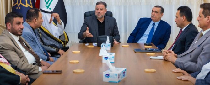 رئيس تحالف السيادة الشيخ خميس الخنجر يستقبل وفد التحالف العربي ووجهاء الحويجة