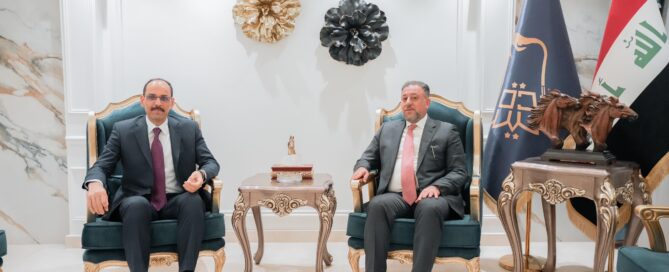 الشيخ خميس الخنجر يستقبل رئيس الاستخبارات التركية ويبحث معه تعزيز آفاق التعاون بين البلدين