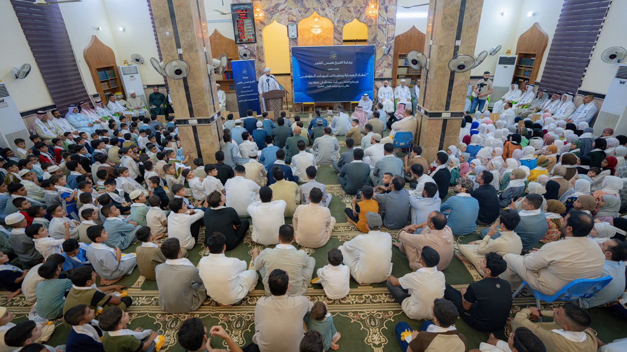 برعاية الشيخ خميس الخنجر ... حفل تخريج دورات القرآن الكريم في جامع النعمان بن ثابت بمنطقة بزيبز